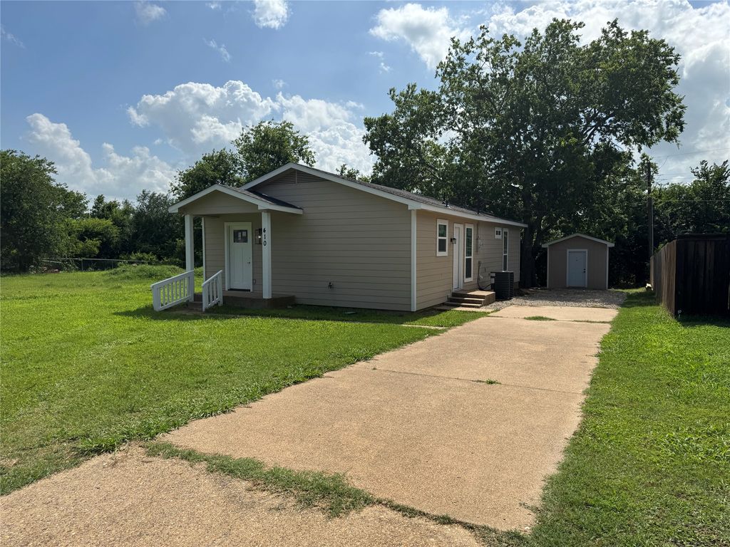410 Bethlehem Street, Terrell, TX 75160