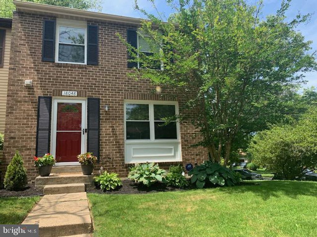 Image 2 of property listing at 18048 WAGONWHEEL CT, Olney, MD 20832