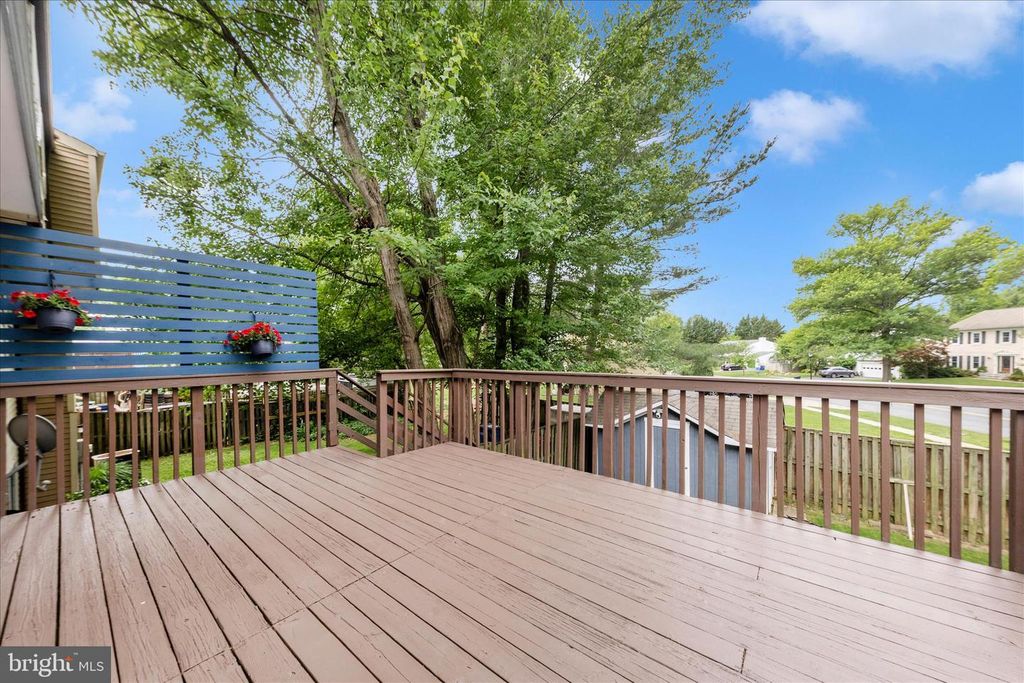 Image 52 of property listing at 18048 WAGONWHEEL CT, Olney, MD 20832