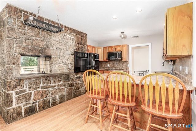 20 Twilight Lane, Brookfield, CT 06804