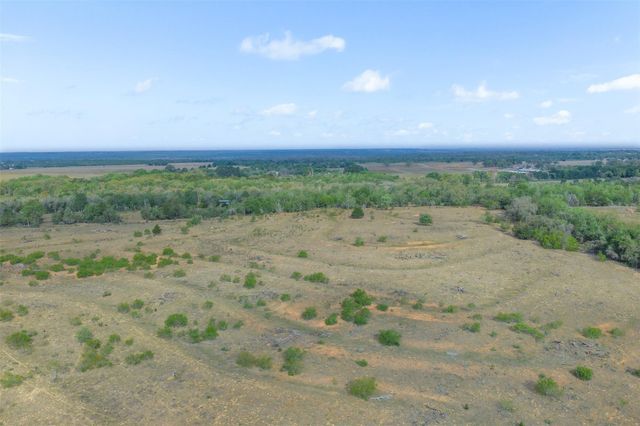 579 Lower Elgin RD, Elgin, TX 78621