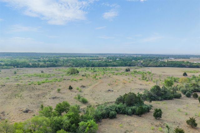 579 Lower Elgin RD, Elgin, TX 78621