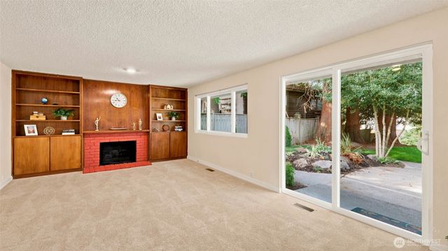 1003 144th Place SE, Bellevue, WA 98007
