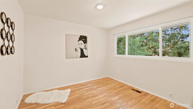 1003 144th Place SE, Bellevue, WA 98007