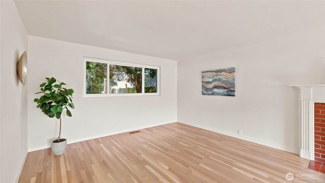 1003 144th Place SE, Bellevue, WA 98007