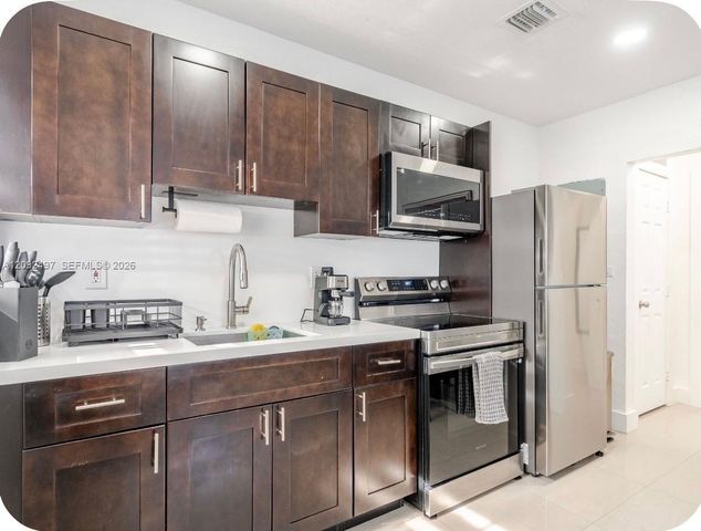 1273 NW 24th Street 4, Miami, FL 33142