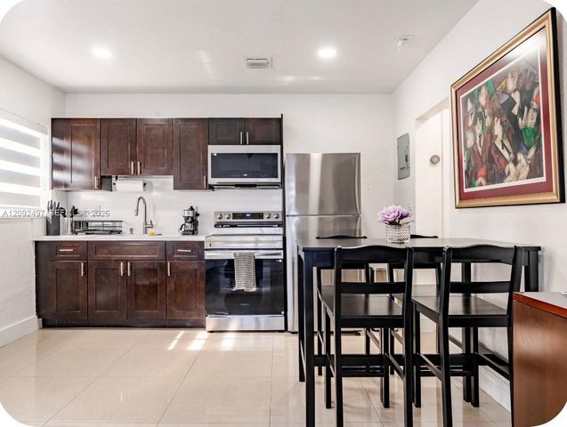 1273 NW 24th Street 4, Miami, FL 33142