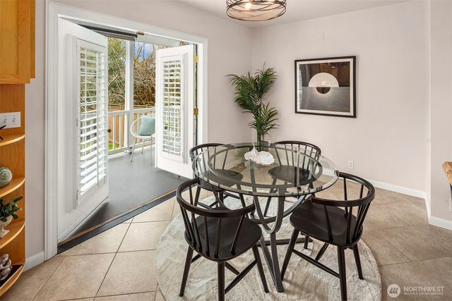 6939 Fauntleroy Way SW, Seattle, WA 98136