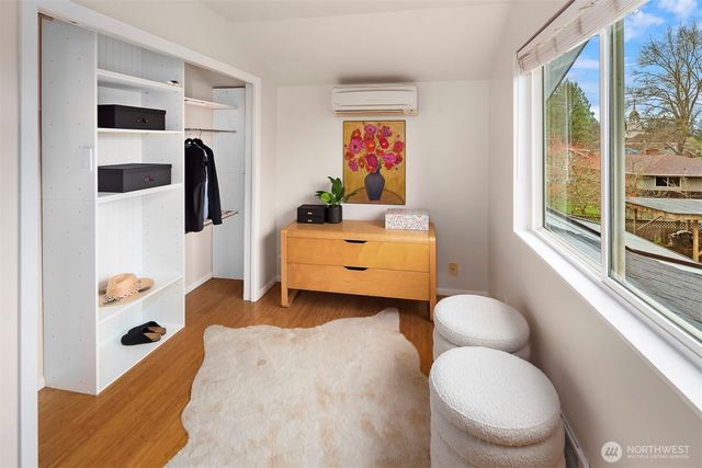 6939 Fauntleroy Way SW, Seattle, WA 98136