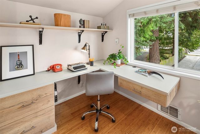 6939 Fauntleroy Way SW, Seattle, WA 98136