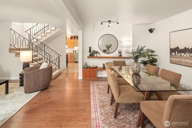 6939 Fauntleroy Way SW, Seattle, WA 98136