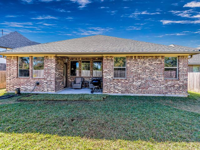 14106 Pinebrook Thistle Court, Cypress, TX 77429