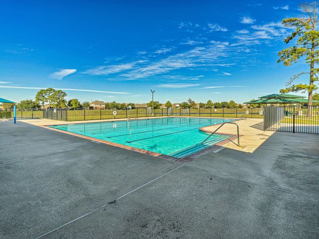 14106 Pinebrook Thistle Court, Cypress, TX 77429