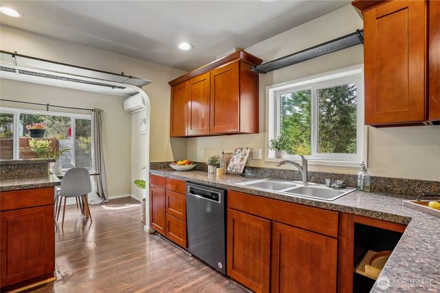 6605 Sidney Road SW, Port Orchard, WA 98367