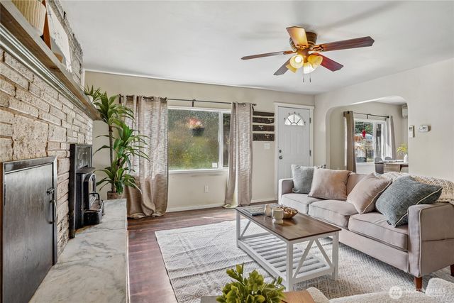 6605 Sidney Road SW, Port Orchard, WA 98367