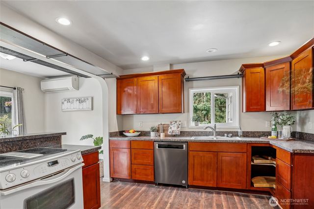 6605 Sidney Road SW, Port Orchard, WA 98367