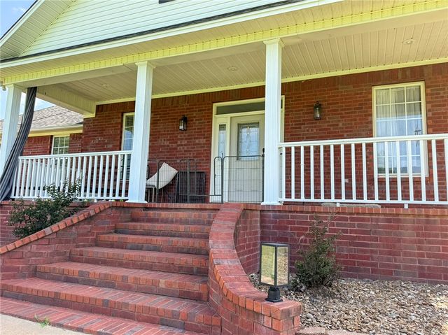 70 Walthall Road, Russellville, AR 72802