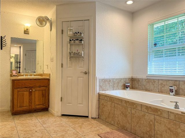 70 Walthall Road, Russellville, AR 72802
