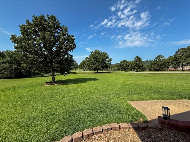 70 Walthall Road, Russellville, AR 72802