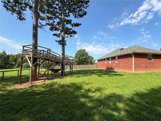70 Walthall Road, Russellville, AR 72802