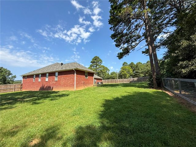 70 Walthall Road, Russellville, AR 72802