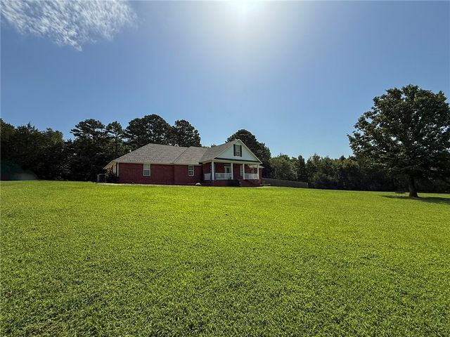 70 Walthall Road, Russellville, AR 72802