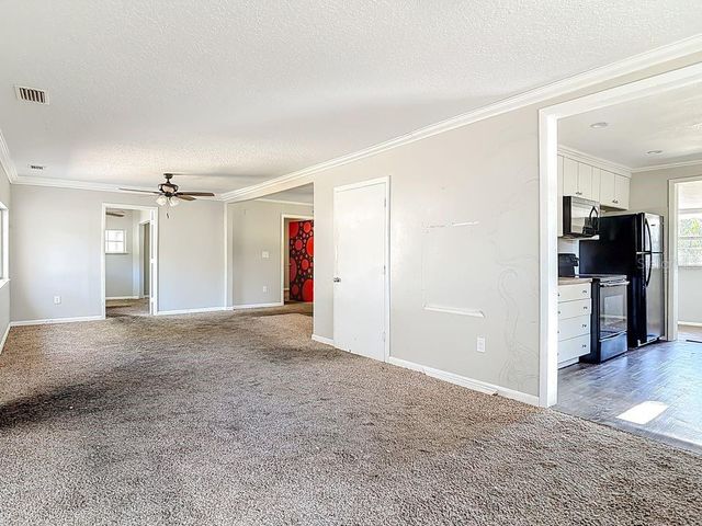 106 E ROSEHILL AVENUE, Deland, FL 32724