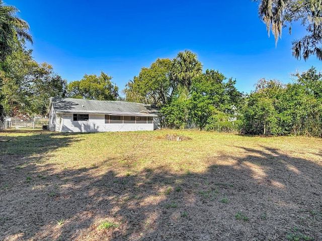 106 E ROSEHILL AVENUE, Deland, FL 32724