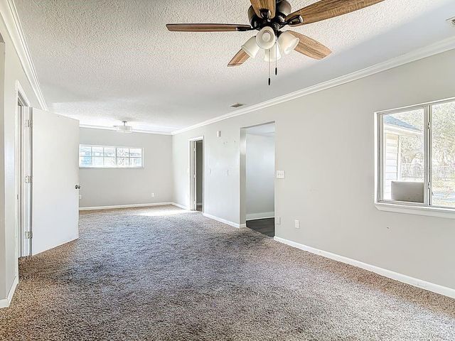 106 E ROSEHILL AVENUE, Deland, FL 32724