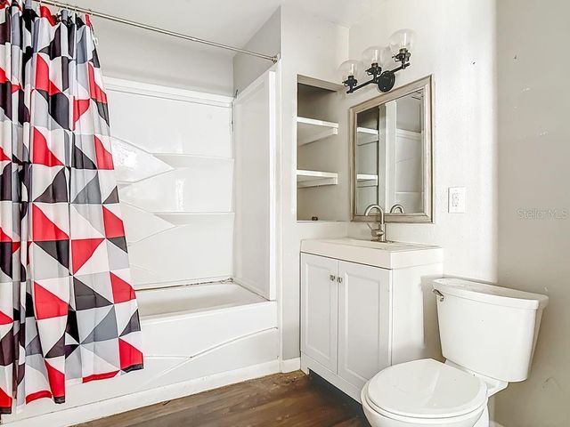 106 E ROSEHILL AVENUE, Deland, FL 32724