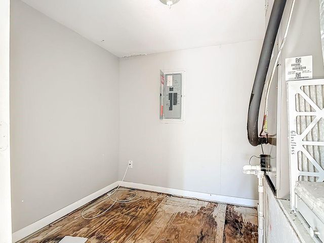 106 E ROSEHILL AVENUE, Deland, FL 32724