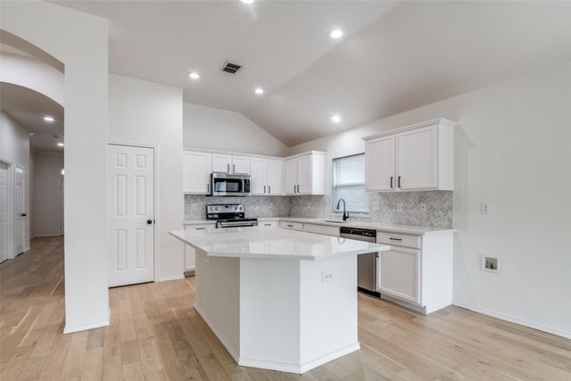 405 Hackberry Drive, Fate, TX 75087