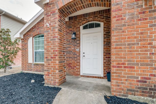 405 Hackberry Drive, Fate, TX 75087