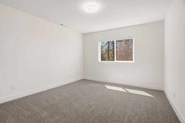 4217 W Tolliver Ct, Spokane, WA 99208