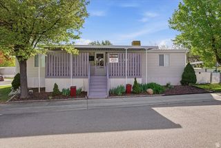244 E CRESCENT PKWY #206, Sandy, UT 84070