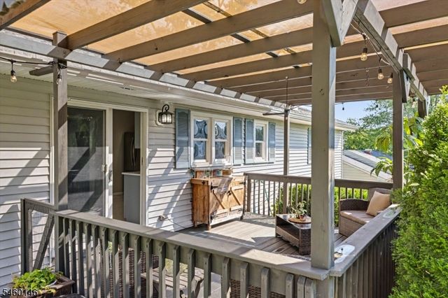 807 Brooklyn Ave, Raritan Boro, NJ 08869