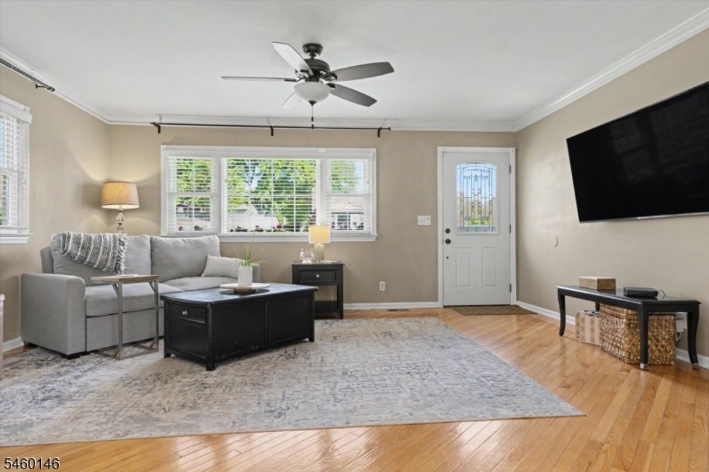 807 Brooklyn Ave, Raritan Boro, NJ 08869 — photo 2