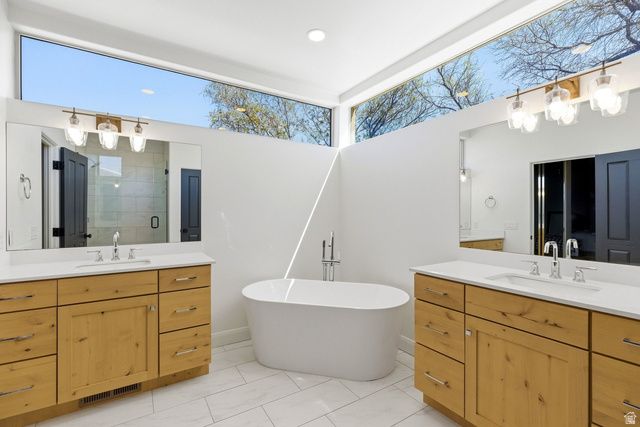 30 W BEDROCK CIR, Santa Clara, UT 84765