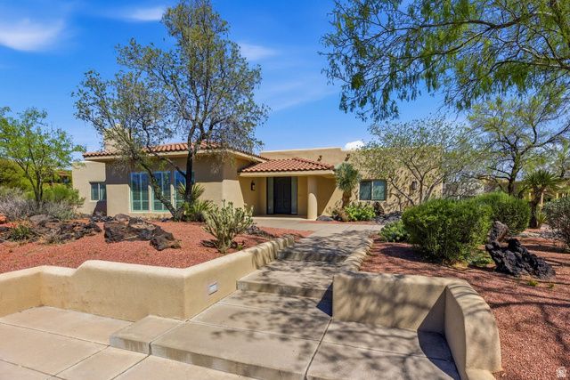 30 W BEDROCK CIR, Santa Clara, UT 84765