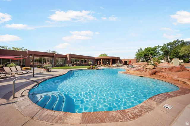 30 W BEDROCK CIR, Santa Clara, UT 84765