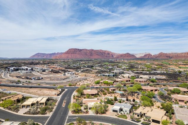 30 W BEDROCK CIR, Santa Clara, UT 84765