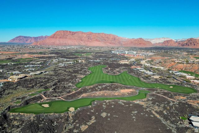 30 W BEDROCK CIR, Santa Clara, UT 84765