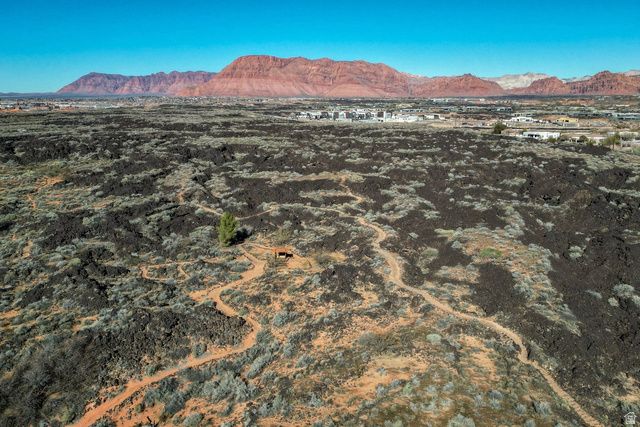 30 W BEDROCK CIR, Santa Clara, UT 84765