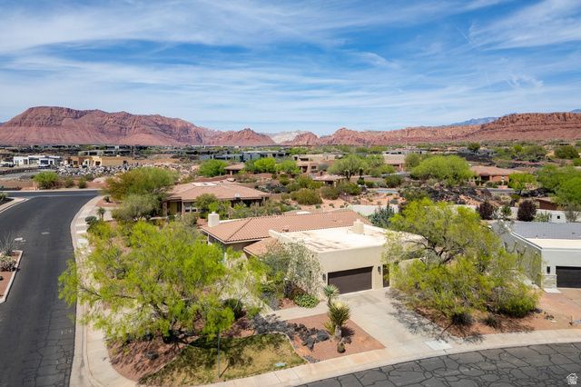 30 W BEDROCK CIR, Santa Clara, UT 84765