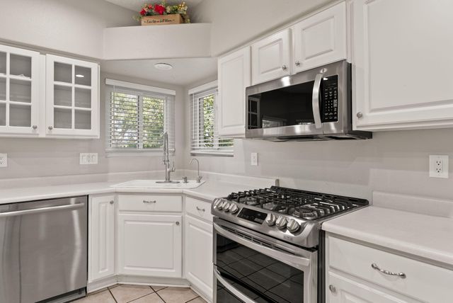 10904 Snowbird Drive NW, Albuquerque, NM 87114