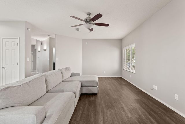 10904 Snowbird Drive NW, Albuquerque, NM 87114