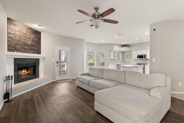 10904 Snowbird Drive NW, Albuquerque, NM 87114