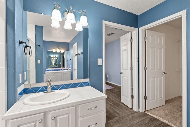 10904 Snowbird Drive NW, Albuquerque, NM 87114