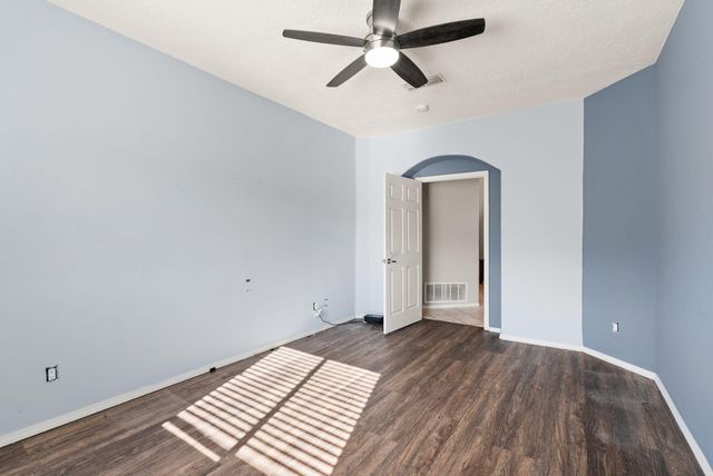 10904 Snowbird Drive NW, Albuquerque, NM 87114