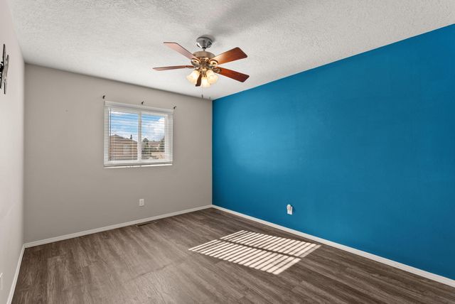 10904 Snowbird Drive NW, Albuquerque, NM 87114